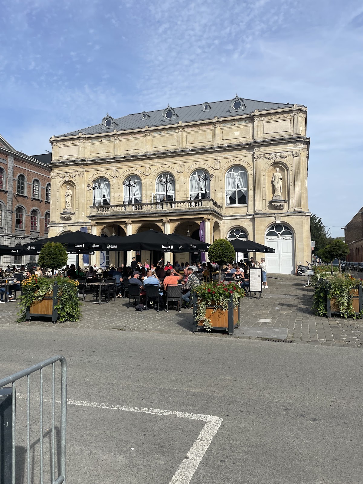 google:places/ChIJZSvsYm2ZwUcR7nPjN_2JkvQ/photos/AaVGc3mLOd0WxWr0Wc86VZF7URPFh5XqXlzOOlzFbEJf3ZNvP--BI_OuU3ynmca4cW2uvmXdELYZgISbHtdkjeQR__qzoNpfH8EIMIPrfeL449KsVrKjpKP4_gOJ5Yu-uGCHnuaVQDZkFLnIrAbmbP9FfoLSdKfslzUQH02V_rv0P0SyTAJcEiKBhRzbgltwB8Soda9cio9OF2