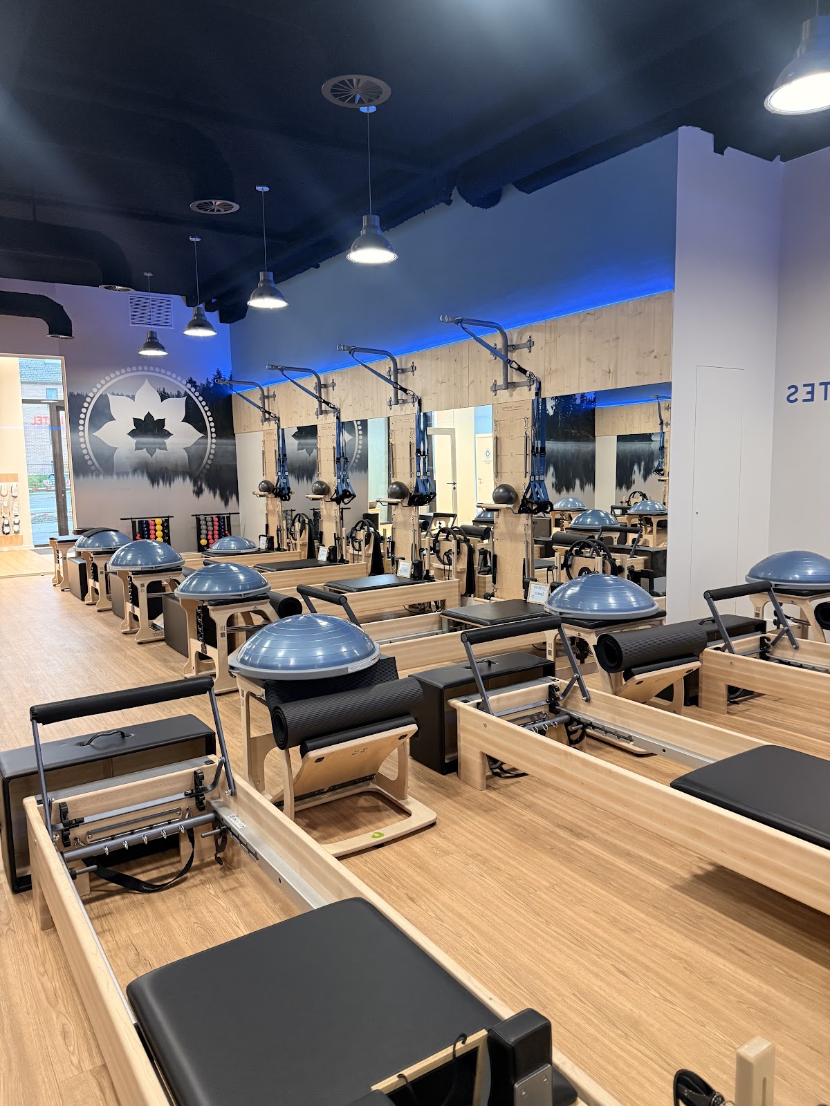google:places/ChIJ-zt87ffRw0cRP851fGib-Ws/photos/AaVGc3lBMHIXDhTI3Ugs1rhl7Rn39H7yC7YSGwsaMfzCPCY8n19vXLaaZESHoUV893bzPJ3UlK1uLEI7tQk2l7XbuxZfTrwlnM7N1XKmHrt8i1zYJM0zk4tObXB2QxsfN9rEcPlWKH4Gxe-q6V4Xfa1Acsglbp9sl1U5gLETA_SeBn0kIdyy5LEsa0GgP9mP4GOi2n_H58Ju-6Ty_PxhwWjXLBSvQB3rYkzzaNH4HTBIvGP1Ak92MCPOvDDvzD7b0XNoIDNhSHltMjBc9iUsTzGM4LhDGtqZOQ_1pzkjeglCZEHD5e_Ty-5LYtJ316YWZ86mnm4g13HHuJ0KrX421otxTrPp201Fp9yRL047umGhqUQehLMtaiY6vzXkk5Q7AUnLC2NlSuul2kB0ndI_W8nbR3pIt9HgzXrZkXyxWMpd2EuQdmwNsQPc1DAwOF6F5xo0