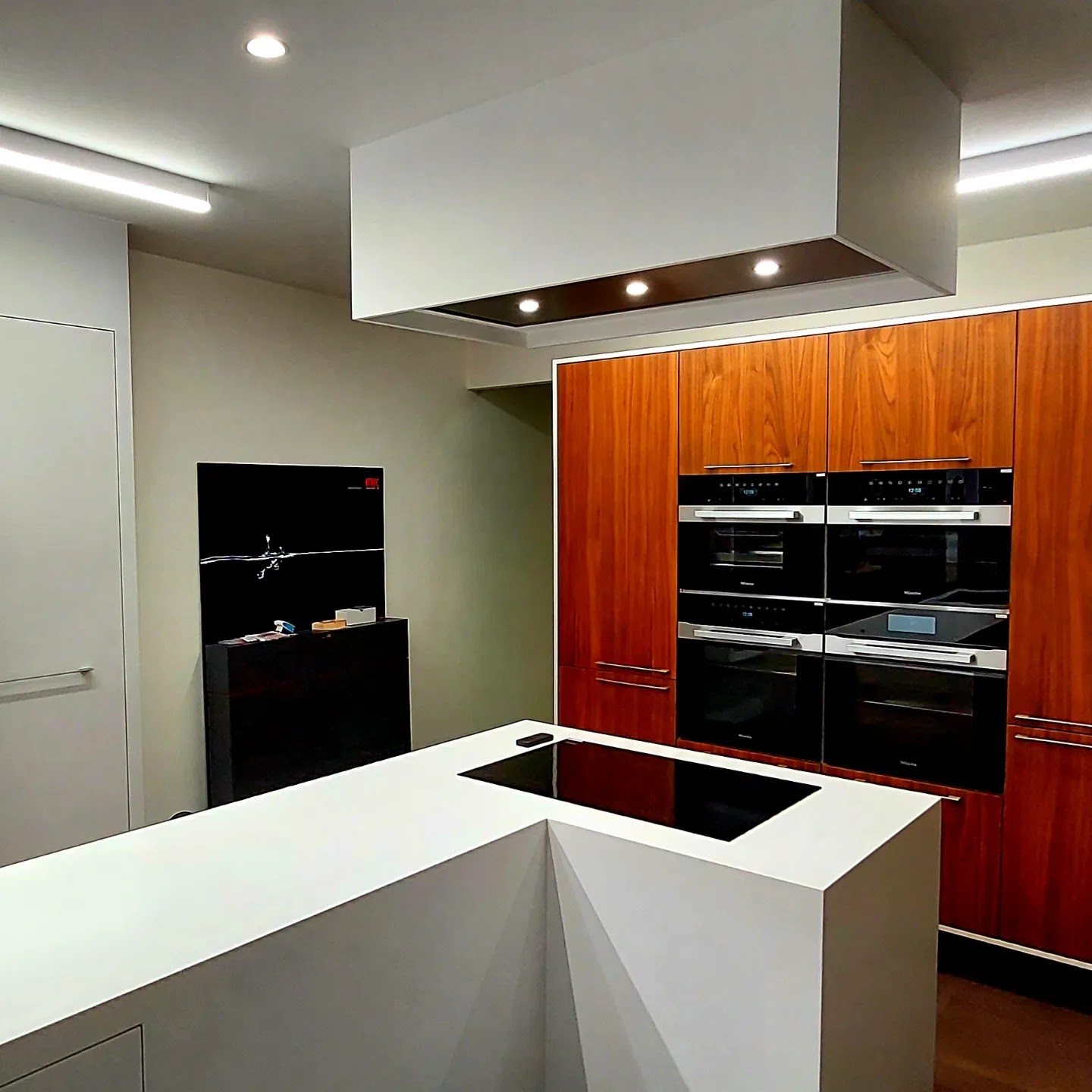 google:places/ChIJ_5aMFXKZwUcR7lP1kcxIh7A/photos/AaVGc3ldEDm-karXOXOEm3wZb7pj8Lgm7iwKV6bwStklFloU0tIgzEEz3DvuG7RUKHDez5vmqAUXaps5dsvIsIxAStCKV2Z1h-b9lB6GGaPxDnKnnNJat3XECpGN9t9TFUYxUrr3jdAob0PZlDgGc_NI6DoR9yoPc5pGlZmATT4IuFiUZUMfRnXHxdBhTLHexpwhqKKqT74-zi
