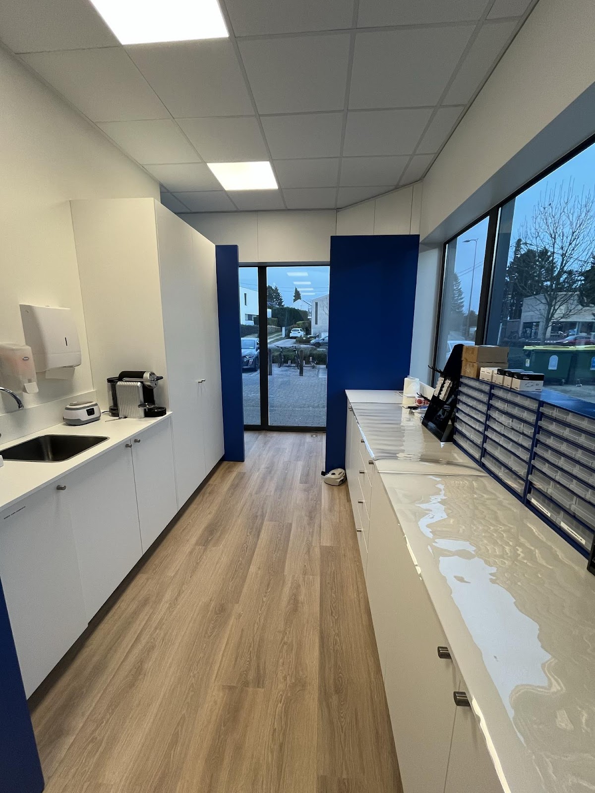 google:places/ChIJg08ixdPRw0cR-7TCem7TejM/photos/AaVGc3lQvILlbMNfEpjFtszkXCsWets-pFobGtPT74jCFhlrkQZ-2KOo6gG1fDB3NwOkWfRuMvMhrx4vrineGcOQ4ogjqXIfnZl8xTC1SV3N8T8vkFTG-a7fWqYXA5BxFVrR454uuZp3oqosboBeYv4Z5D6y00KQGmnZM8ULGw781RUDXfVqKs25_nnUYAmnVyD97WFUOTYyk4qhgFJMKe5caMicF2dCiu1L-fJbdrw_3tW6gPPt8O5yZkD40FDAQsQW0GgQ0iiqwZ4DkIOCQg0sbcYzrcdwynbumZjZQz7UqrM6-f7X1ubxu2s4BpIPVhadaFJ19OynYgKyLcwLOsX_TlebBxzhHVkL9PdzhVwzb5ZaDsUOLX8v1aq2WtT7l9jTwAbiJa2IWgH0aYcOwhdHetuo4v__VIpCE7xMbRiR6eeUnp5BXPscv7wctbx-i_iL