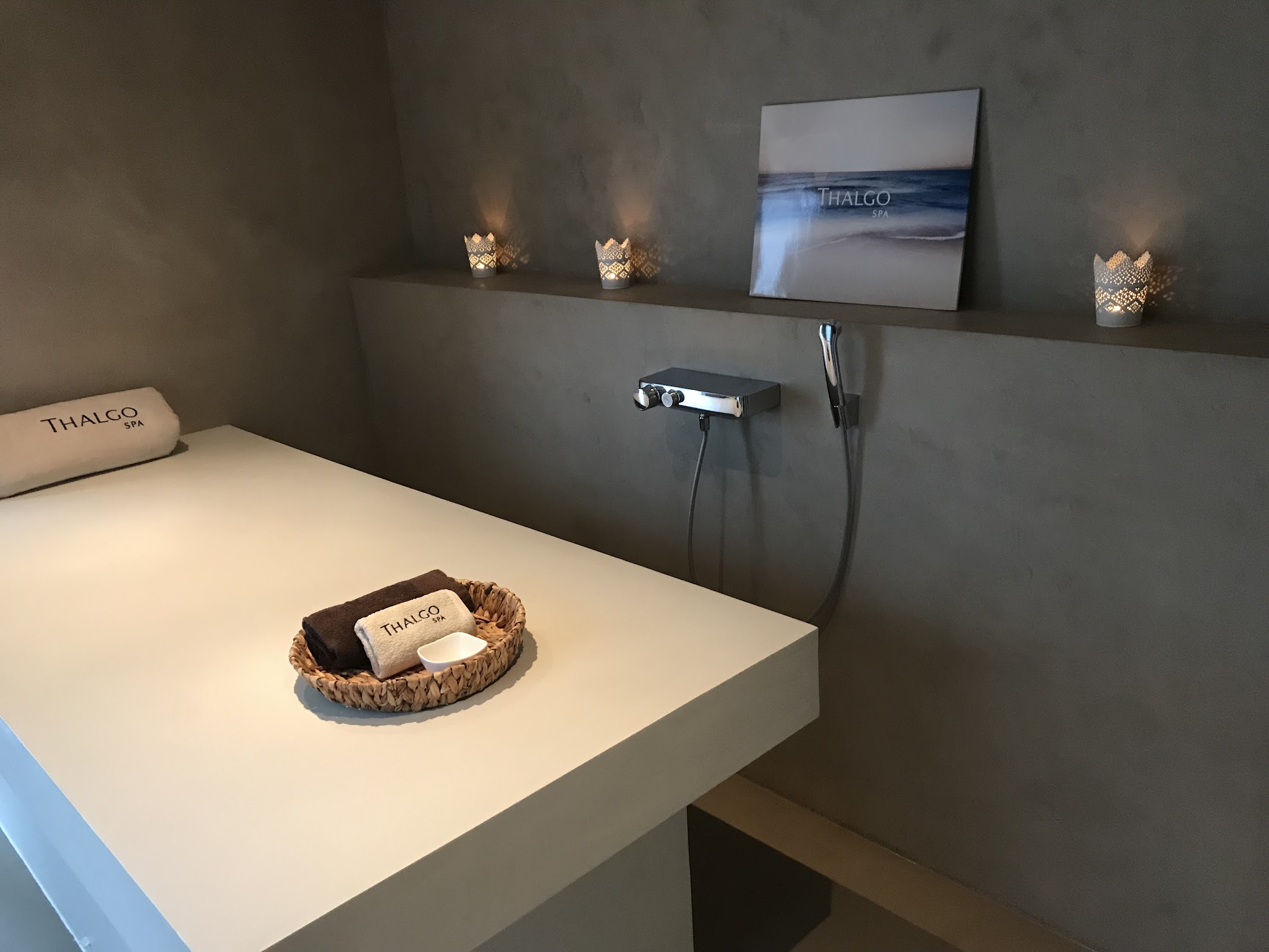google:places/ChIJcZqb8c_Rw0cRZFDngQwixEg/photos/AaVGc3koy1EhX9gn73hH7zdDX7ZE3JzBEF7-j56QTLJXz1sfEcB-KukGM6xVziejdZ2eI33yk64z4EmWUtk5-xsVGlr2dqZ255ZjkCBykyHFBx8nUGvQFgHQhNbTTEpDaAEbmBDnHkl88RTcgJbR286V_bBDJSKUSa0iipKkhlcK8q0tKScoq_JL8RQ38h-wdo5N9wDl3P0tOUaed-tbhHtpectxohl4ITquntfvA0UOyxj-Yen9rPPmQqoEPDIJhG40a1H7cBuxkFCAu7oiIs78nQMEIWn0CWg8uP-wNkyb24mmBNGoVoJpjWGVSQFcJeky5Doo__4E98fBysE8ye0FIvAVC2wgz_Ssi8iW971vi1nx3q08fSDZPIEsEiu3F3jz9mgmvRFhR_TDBqW10yk2OJWB-zENZczIkoTqWf6YHO8f8EW7