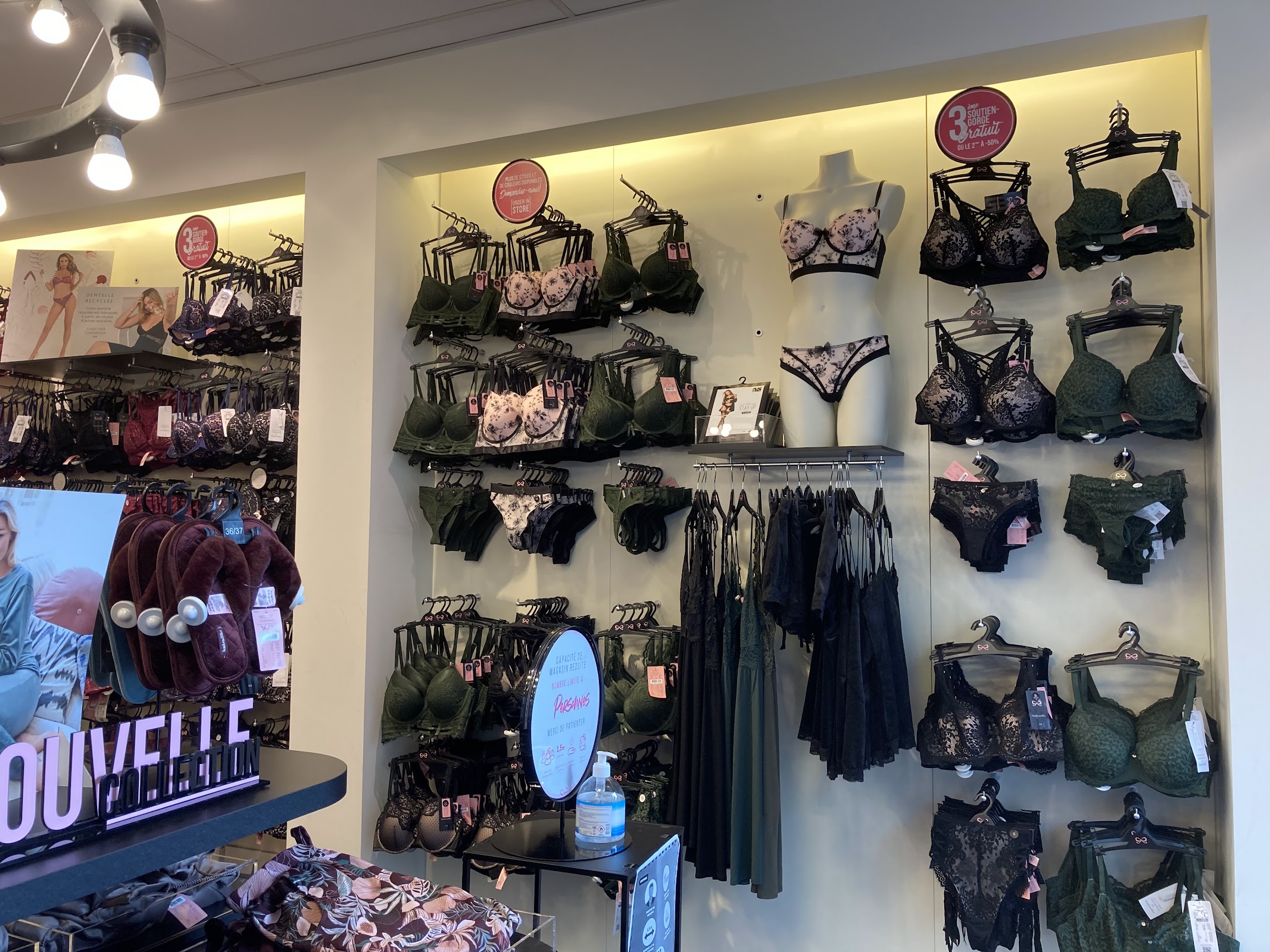 google:places/ChIJ-95g6dHRw0cRhnv7zk9Dn-o/photos/AaVGc3m9AeBsIxee60pYb5F5kxP14izP-mJJQJc-dySIgHqAuRO6VyUbN25MSi1l-Cx77k1r4qIkkQNzunXOku-V5S3InT5ttUKPi41hbK9o3is121HsnXYyDPwNHtInu3gH2RDxjr1knnwrsoKsodafGCuXpnMRaHxGLMndeoc0I_z66APHgSSwpyx5ZW1lk4NOUJp-LGrg_lR0mAOylA4aErFsGj9r_Sw0ziH4pe2nYo6Nx94J1i9AvP2umfTUyVtf_tea-P5u12ZEJvgsdv-JH61Z76aw9akIZF8o7INocWkHckJAhN27A01WrepeXbiiXlAMZ_jno9iASERrT02oaoswxovgQ40VLmfpsbJ-kqGYb5FarBOmC7D9zu0MmnGf32a1HOcZ0Ng8vXGqx-CeXx2ByO--Q1g5F5nGAMhEYFPUcw