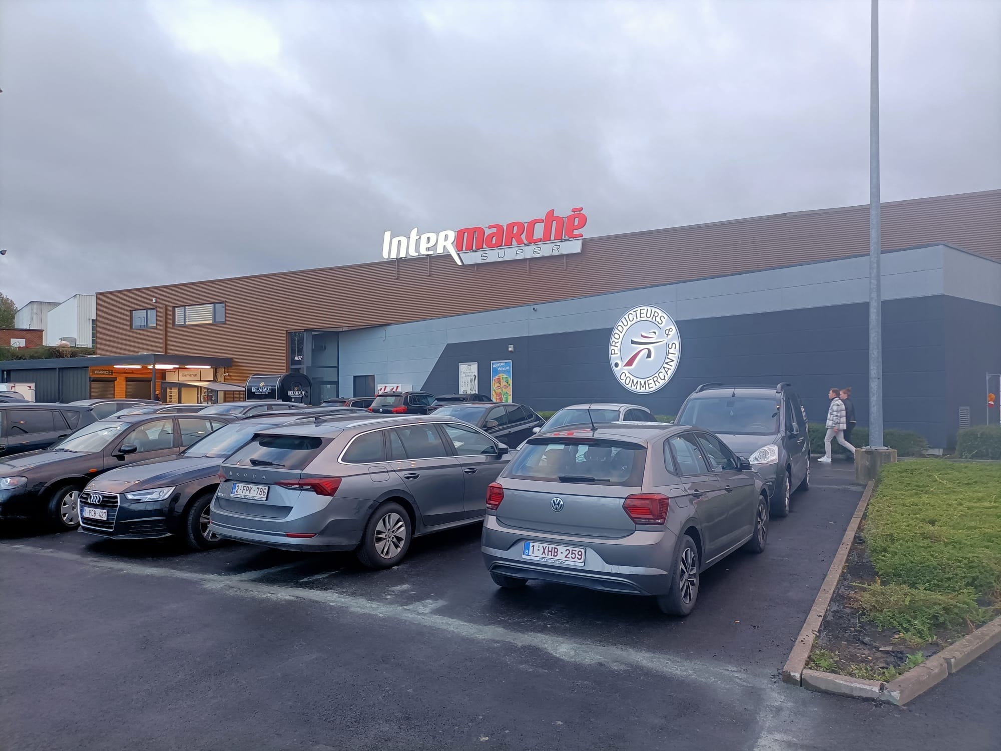 google:places/ChIJe3e35V2ZwUcRyChIhiDiDZs/photos/AaVGc3n8V3-ELj0zYwB7-KKxSKQVmKQ0fThhkbNu6ZWufQJgiLbOe8Q1ONjL5DHst6edY4fd7jVt_AxMg0woN1gJxitELy-cs_f2GuuOPrR79hiXUblmPMR0W2wuEoOQqvxNSnd5LscjfDAMgyCo-vvg6np1MIjYBU2nH7jUr7IPvcJVdHb3iRLa1dUw3G7CUrAGMnvlXp57OH