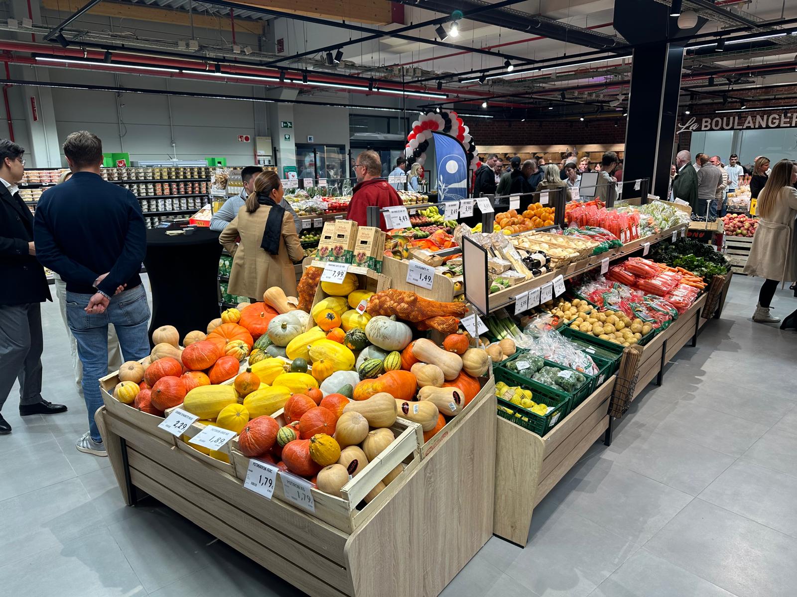 google:places/ChIJe3e35V2ZwUcRyChIhiDiDZs/photos/AaVGc3nPSQk4tztufaOk3lE-PskkBBOGcPWKz6DwDGAWlrg7fubIKsmpcyR5PGQoOb51asLPKuf5RJI1OGHa-DmSxsTKQymUtf5CegU9MfRjpEFH3yjtDnKDxM9C6B5oEsJq1W4dKTC1EgppsotVTlrY21ZYLEBr-LeYXaZxpQxf0MLc0U64IesBtZHW5NXEOs6SSme4TQV6RJ