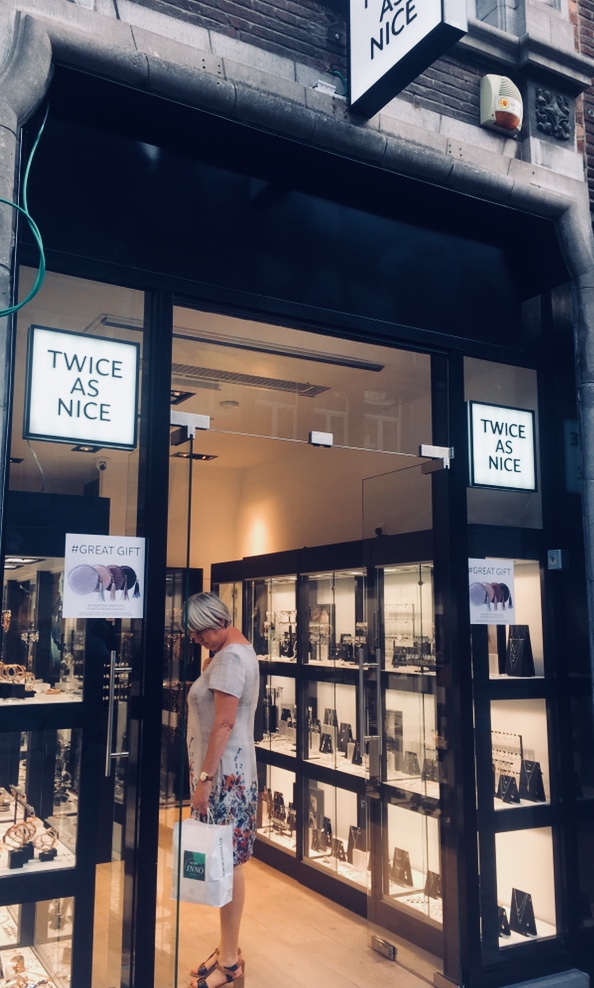 google:places/ChIJ3fIE822ZwUcRjuDZBU1DrTo/photos/AaVGc3mOAUsaMhMo8yaNE4tzo4C5fwzIiJWxwNXOOrCML6sQLdeenXDFEYo7Oqvoj33pXGFGLatB2m4rZEBsO1ILou_307yZR7stRuz9FEKZkpE8_FA1FjpZrtWMxY_1-GzQFwOuq1gruL9PaEnpSYcKWTjjNHvaCN0QVV2kYULpgtVIJ0A-xl1OGX0KWQNX694O4NHa3trXCO