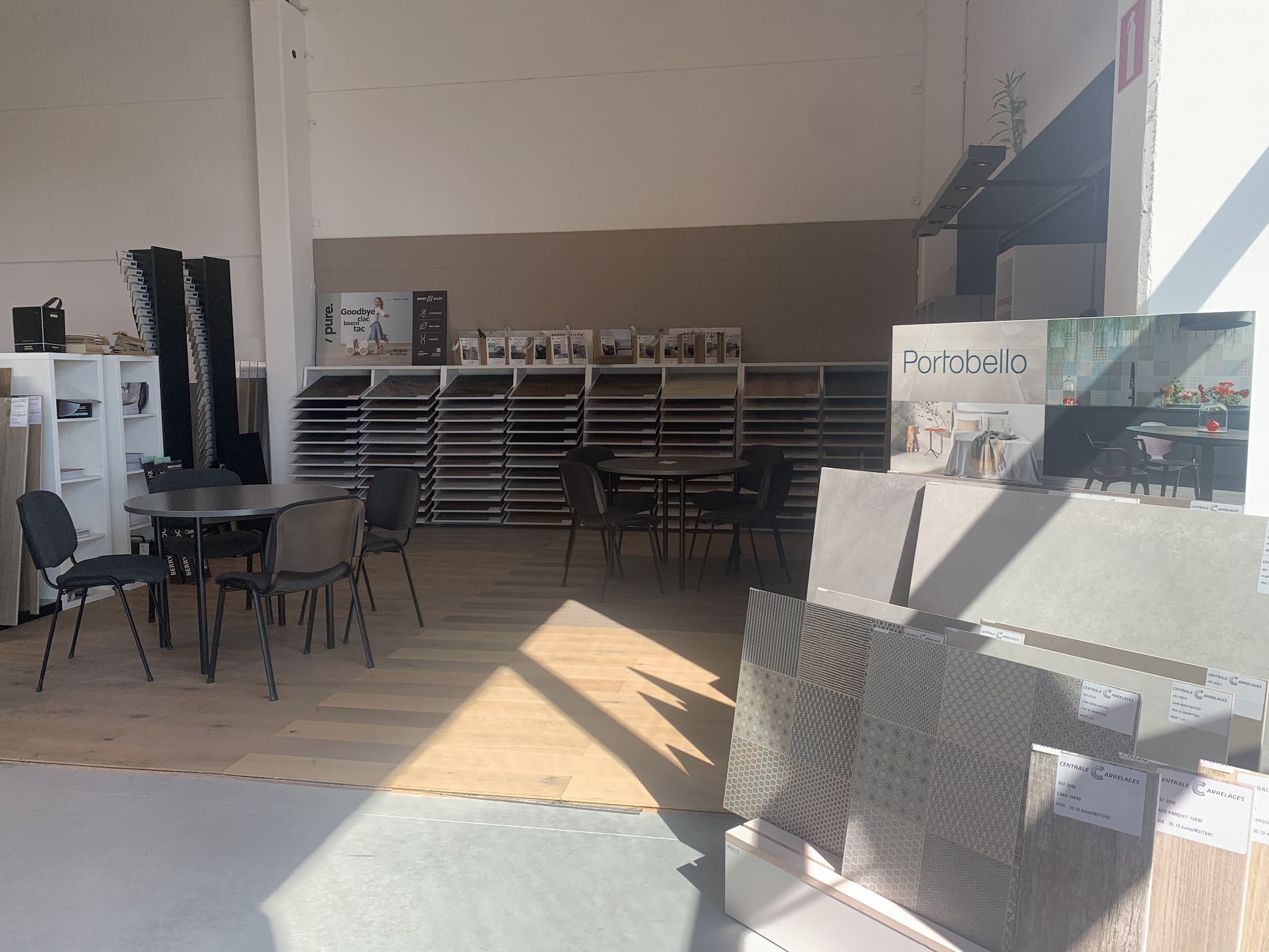 google:places/ChIJQTb4q5mEwUcRF7o6znUr-jM/photos/AaVGc3lDvEq9bhlxBltU2ZkQtT9a_EAJLjg2zoJjeoR6Kr0cj-IzdQAxq_n3XnJmCuXzRPtyTrh5LghCssT4byLdZ3T4aHD-b4zzpnsFn-uzdXaUA5I8AvVsDm2pcGCQ-pJxlPBeWosxouFjgsVNi9ckC7HSLiYm5E54YQp-L_7nwMfTyA0HN3bEANLglOFz7eF96QXN7-lVG5