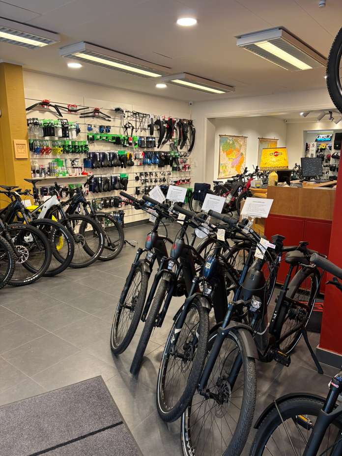 google:places/ChIJi4TGXGCZwUcR_pPhk9IxRoY/photos/AaVGc3k1NN311CVBjOdFsutpRVUm6JRMNX_rqGjreCRpLzjl4nM3JBe4AEnRxUSabBRCtbxvgv3af5pUMcSLMP4bgLNRT6jcS79W_9cYVDMg20_PCZLCax8RQZEWwfK5uFqBC4CZZ2_SiqVw9IKKA3rJ9hzYe3z8-k2QaeEzI6pcObmdjWzxj5Vf2cpFlGMPuq_gIaSfhvIUov