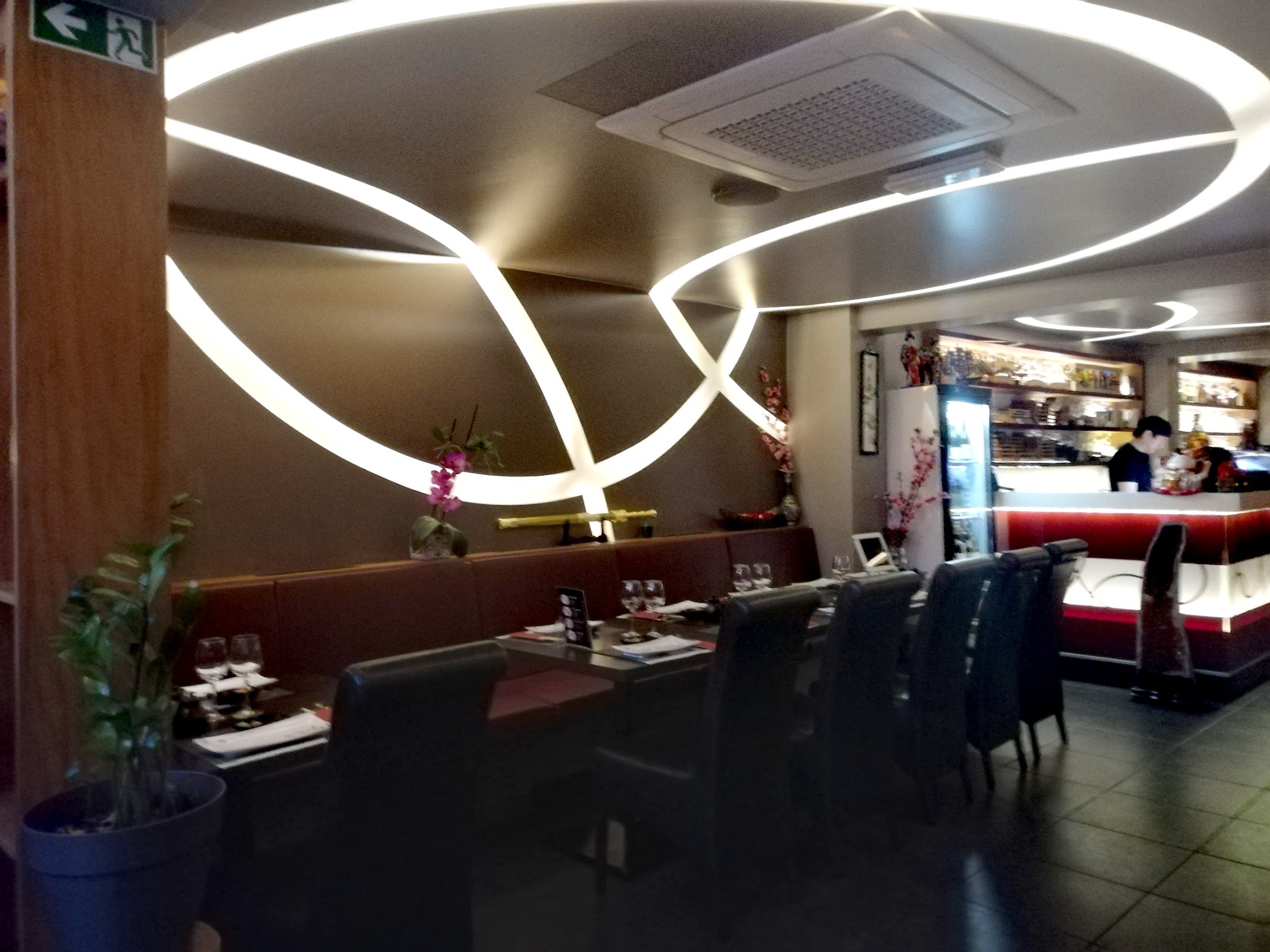 google:places/ChIJabblcm6ZwUcR-uehVw6w0N0/photos/AaVGc3nLvPVcbNI3W2EMZAHNmWeiSSfKTEPWoFfd9CmjrU5A5Bjpkv0l9_r4dlze2SXhFHinzr-U1FoEglkeXj0VMw2lpHLLGj19qo4pTZ5M8bKbVoYkxg-K2FPv3MknNT2yZ-Ly3dtwi4hiC6P6fEqzIT267eajOWAK5TTAQ8dEujSPu-BJpKwgSA_KtJXK8d2Yv9gtCcQoYi