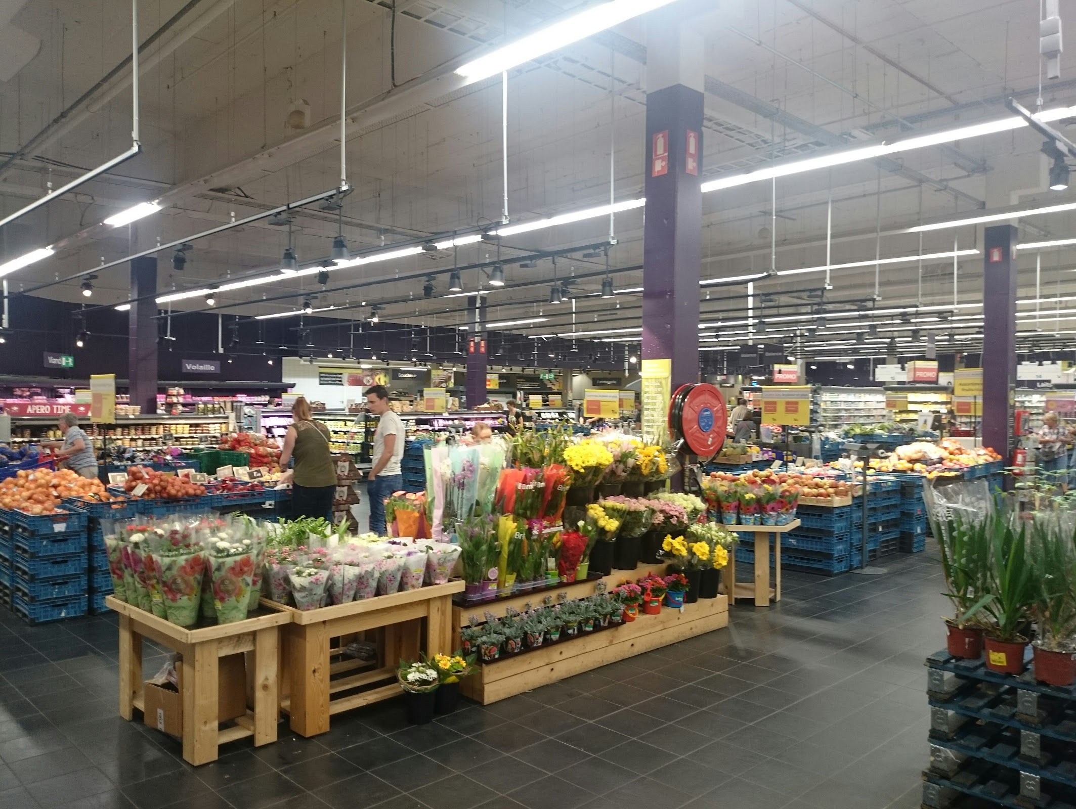 google:places/ChIJ1wYjFX6XwUcRRUqMAnWOQI0/photos/AaVGc3kRoESB9K8o_xTp2gSOMA67gE8Xh4US2uaf2IXm0KLLgal5fRx_aVbhI5iLxa5cpEqMcQigUI_lH7TmSdMrreMg0K22un76GR6soKqqESQISvd3z_52w9ODxyV6An7bBglQ24Xjz4xM976wgsqnriEKF6TQnPY_hcVntw_n6CSfBIriLU5vq5Yvve39s8Am3FXAMjzKtI