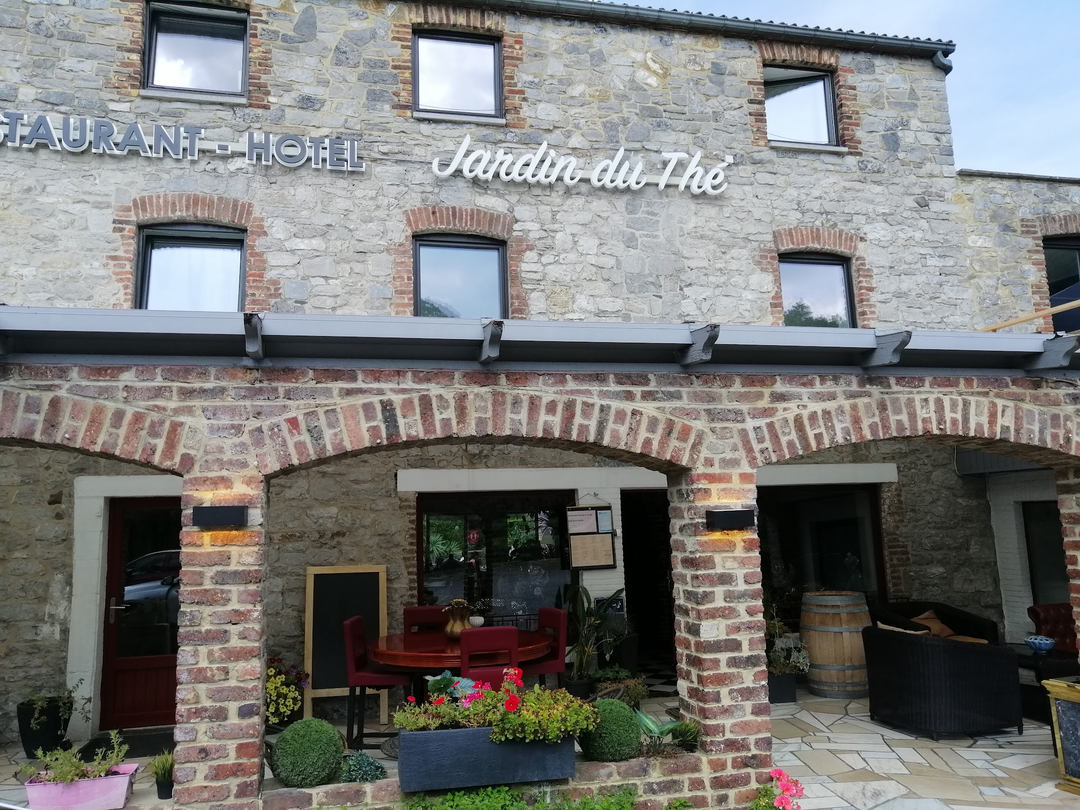 google:places/ChIJSwljbOWYwUcRlub1BhdVTYg/photos/AaVGc3mv75WW9xQa8H3-35mxTU5mVJCm6NGbVMzoSw0mFYHSjN9tXV2k_0l5fl61gV3-kxJ5g1YaPaMpYrzI3_3Itdc88APCjh1H2_bgiIRrztHH38i4Vs-xAOrvS7TzBvhqECLZb2X7z9k_EPU7t0WiJ5KycKX090bdUKcnzlquDH4qoWYaH0shsM1xY40gImxxASlwMN7Ci7