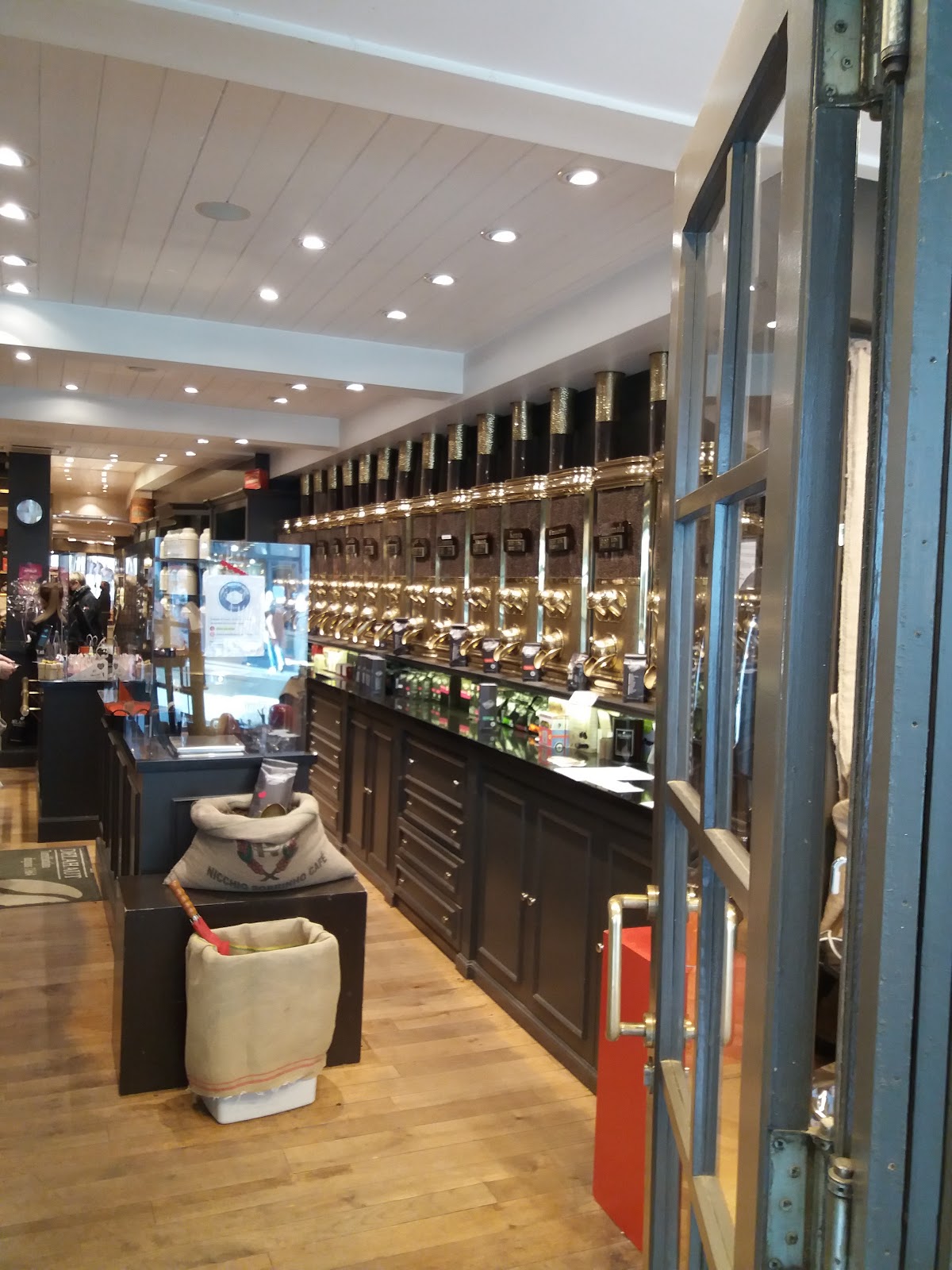google:places/ChIJw6OjvqSZwUcRyO_UC3zg-Qw/photos/AaVGc3k_P-QC2jdpHYwycTAdkIC9hLByVggoyDnqmM2dU8miFRSsdd1gZ3IkUG1dYjxdfcQqVuSKFsM1grsCBI5xY9veHpZZCqJ--3XZb16XwpRMznD232Pd8uivnjGdBdpczBr1lygkvjG4ogoU536eLbs-o41AqLZ-iwYE7yOjL32noJezxy-hw4faIJWbMdQAfk84TmyHPB