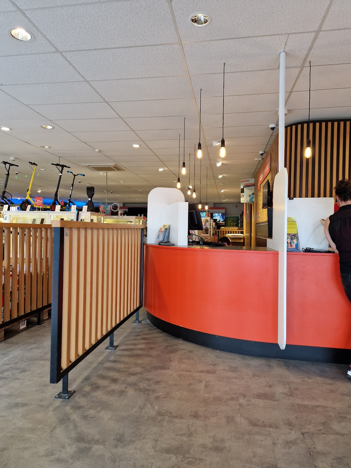 google:places/ChIJX5XTRT6ZwUcR402DX5QynK4/photos/AaVGc3nB3FLvNVKHTPj6NICNTSQ4Vv847NQfDLpIgDQ8SQtakrXlTWRDSMVPaT9SFwyn5bFOvQArhlXDjUlURiFAtX3zd5-BBASQQf5GxyNQxoRRU97HiVpFIwYpIl71PC0j2CWRNmSQDxUXPPKEmlJW6cS1arb2jSyXtK6taumVWYK0wsG949pRksZITLJiA0-YXIMeHSRq99