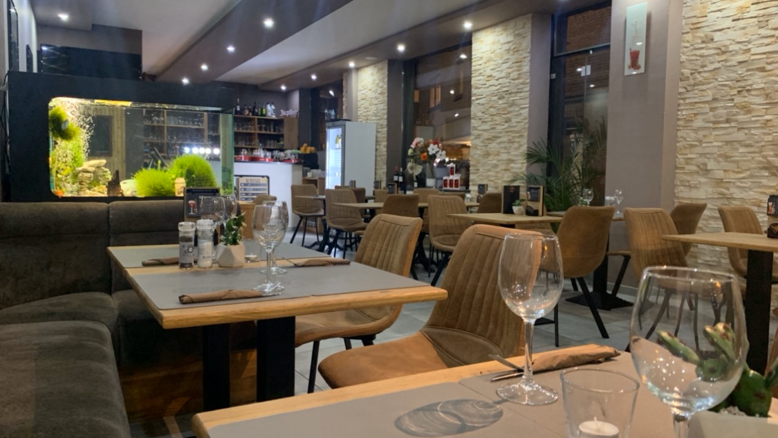 google:places/ChIJI1dD-RCZwUcRf2m9JyDdaQQ/photos/AaVGc3l9RGv4Zxc_O6FySh7-RUIWPDv4XFNgQgrxej8mN0UkXZTtg6Sr-jkBpP6eWDkXjHLVpo0VlNl6oy3gCBsdCKYQXnGJJBDJpwP4MgKZJPN_YzIkNoyz2xJ-YjU2AMEJ6GtCvmNNyo_Ay_Nn5_xfjrcHpW6oOLRaavNzmvJEfFRcUSj89dNi0C_Vm69NguOhvSKWXU8U4C
