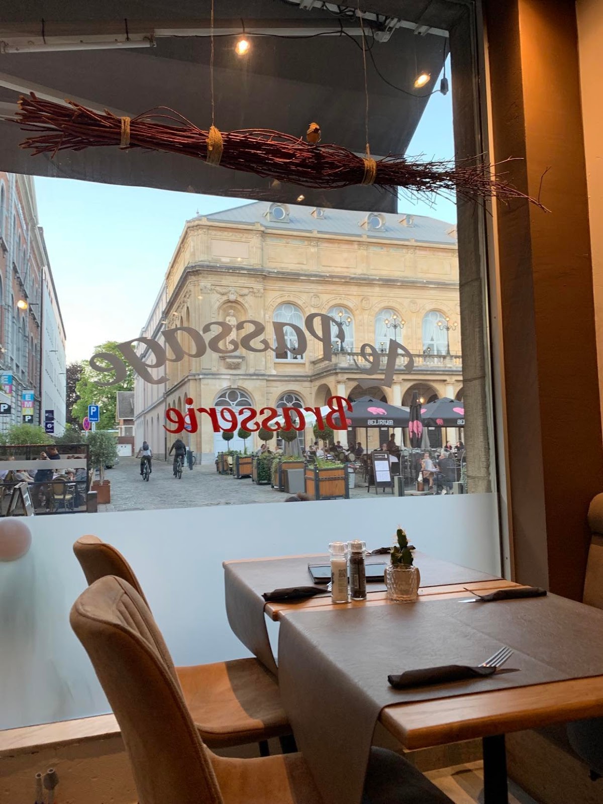 google:places/ChIJI1dD-RCZwUcRf2m9JyDdaQQ/photos/AaVGc3kZK9BmH9_hxMiMFEh3rkyUI0u_wdsKcXz6stK6fS9jI1-PcpWFfXZIgvh_C-nay2CM-EOYE-hWKAmcfQX7XaeLUGYM7fZK_kGHE8ercFojpQRxN9UkFt2vQ4etK5VVzpp6U69IpLCVjebJkKomJava_P8y42j1LvE4qGgc_60LIZYQU25PhISwa56ZolDKbrQIu5PT5g