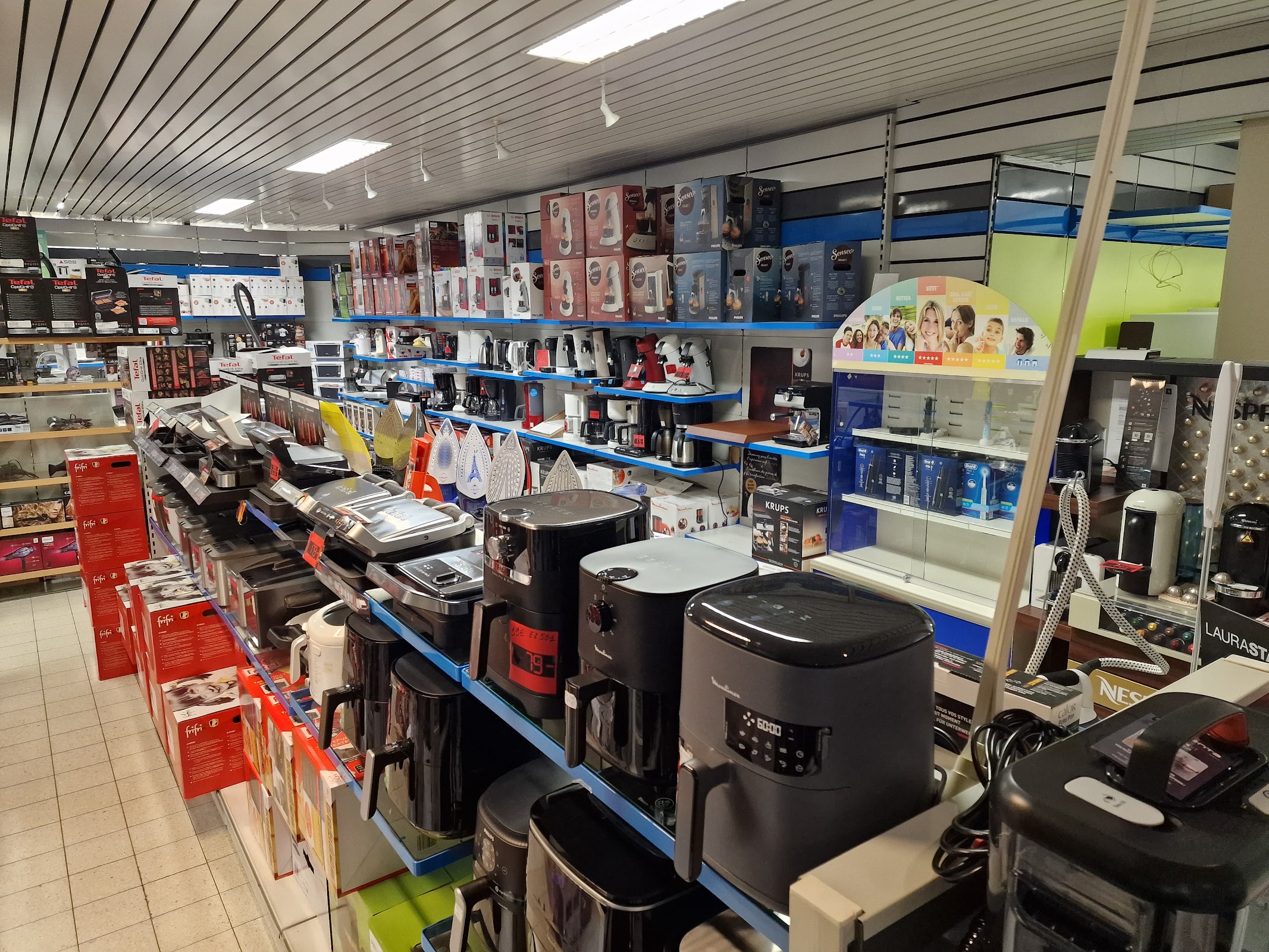 google:places/ChIJ4_DcfW-ZwUcRgdVqgSzfw-E/photos/AaVGc3mne-PwBEVfc8COkOFRqnc8eQ-GQwZ8XXuVjWKdjdAeZ_n6t9GZVDPlv2dl6su7XmjPaWbH4uSMCZW8WJpoxPQJy7Xg39O5EX2yuFO11knoC_QuP82C3HbK-Hzj1KQgIKPzqATRkIbhsJ5bq8HJI9LzkHqPig4kUUplWLcl06Q4jJu6e3XWczc2vVGHmPzj19eZZnvOr4