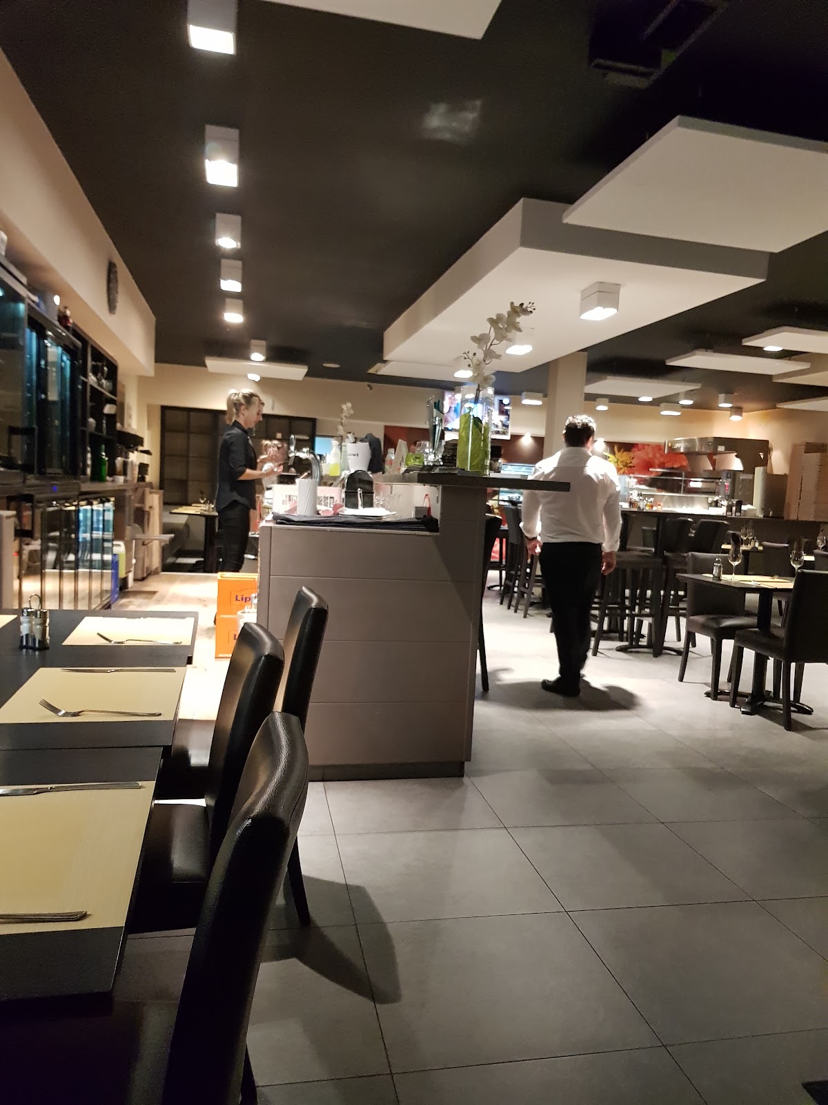google:places/ChIJc2Geqw6YwUcRoQoJmKzyLnA/photos/AaVGc3nz21LAk0xbzF6PXrVRwzRQI8YvjuPWWIR3LSsqLOL-7EhxFHyXdHvkZMsNSmk8DPxTYB5zaTgvkioK0BU28azQgMWVYzSs798bpVilCo6WiP1EgP5uqUtqniYSO1DL-RGLwMVCAoo-ejkG2UdLSiPCvJQwnwsCqILkF-D4RfFxTJDDRaupo_lL6HfP0m1_qDPB4qEUFy