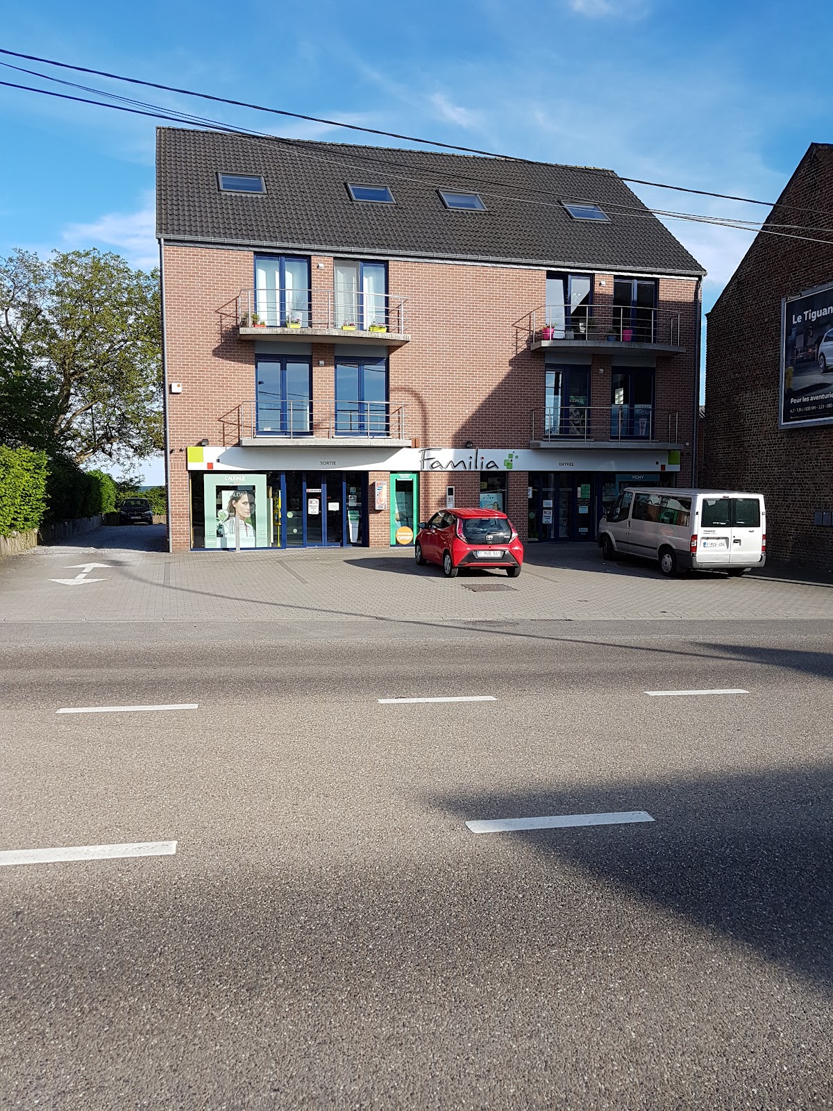 google:places/ChIJ2aLajC-ZwUcR-YfEZopmRLo/photos/AaVGc3mXwgL-vaXUJ-BKbnbtODff89OToE9LecaWU1or10IRzyj3VMI170eggrqsIXhKMR7hZgGemsplVJZxjsuHwuz4T3l81QnSBHQxyg0LLIjpVt4peqaXgr5ijx1Ms5g8tiNp3caNpV0GO3Rwvdr6wmsdT_cRGMtJJsGv1Iw9jTMs-qqTTCB46_KxNRLrgijxccJeH2HCoj