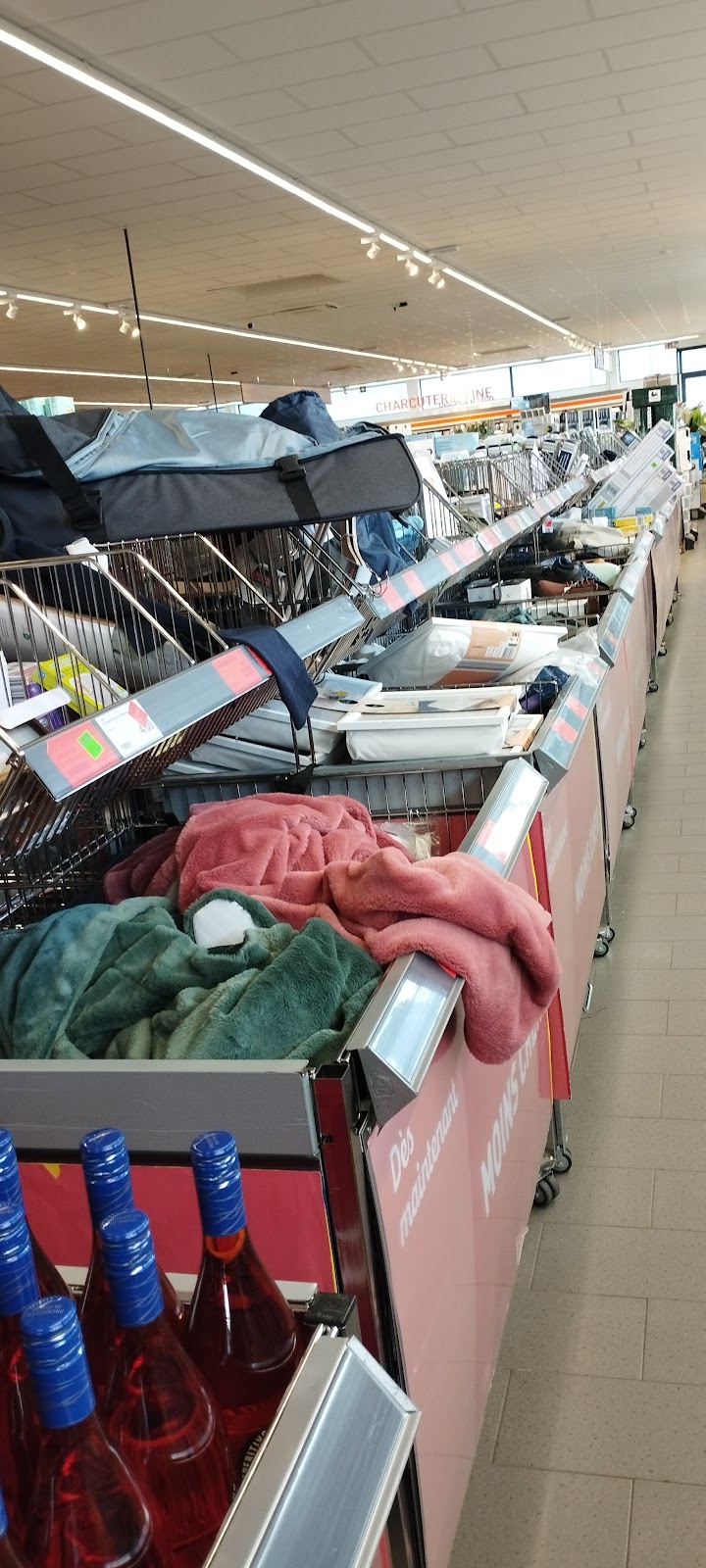 google:places/ChIJP5vw_PWawUcRwI2Ls_Fa9_w/photos/AaVGc3nHdLMqMKPpxQIy3gpwsywMu3hcrVOVd6ejwpld3r15QGf5_mRIFCDtGIVUWGcH-OIs1rc6NksWz6SqCyQO98SXm16KF15T6FB-LtMau2Q1ZP9avEz-QQzOz76saItL3dEfQQfJuwgGHFKH4cX0WspItB46gqpsw6Uukzeyc3BZSDtl3w6ysSsVtLnDq0O8qmyG4ev-4i
