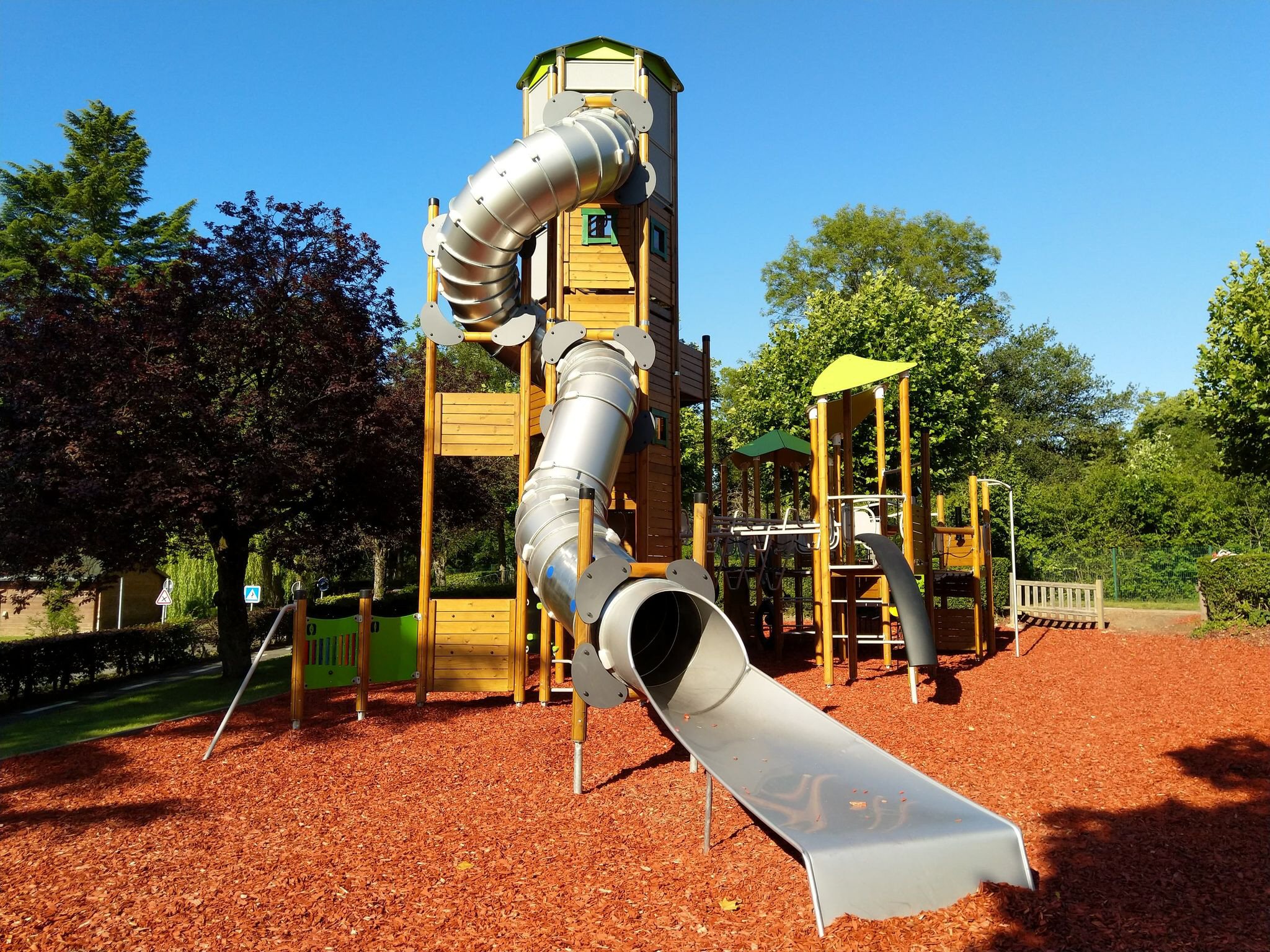 google:places/ChIJW9nMGnmZwUcR-PIURxTEt2Q/photos/AaVGc3nWRDvp4FE_MYyj_5jwRPA6KHTzPX8SzmQWUVptLEc3HxsEP_IEWqAYt3vLJ1ThyflJQ0G635RPG6ilbH5hCf068TrOc7C2j9f5CW8bn-Bp_iCzLmD9zuoxHwJUlka0xBW1K8LhDiB3ImakThlrQIgyBD-pPmjM6FPFsgRV2DgVjzT-IQSX3cRdvGZCzEiuwv325MEHTe