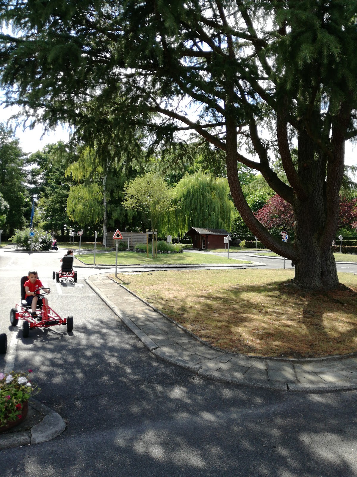 google:places/ChIJW9nMGnmZwUcR-PIURxTEt2Q/photos/AaVGc3lNdalvD1J_HlvfPHfbuf9O5XwJuM7UJ0pt1kgzWD7nB6REqhPRoAc2W82R5aoWqxXm75rYfyo_mWFCJDoRh2u6Ik0w9DTJsrbvKZZ-tD31wRZJeXuAOtuPIoVcWsPUf6ZIb5YUE6y3XjVNFEyRzQb2-cRUawAW_6Rgx1KI8GZ4dtsf08A87ScPtJVz1wtfnRiBZnibsd