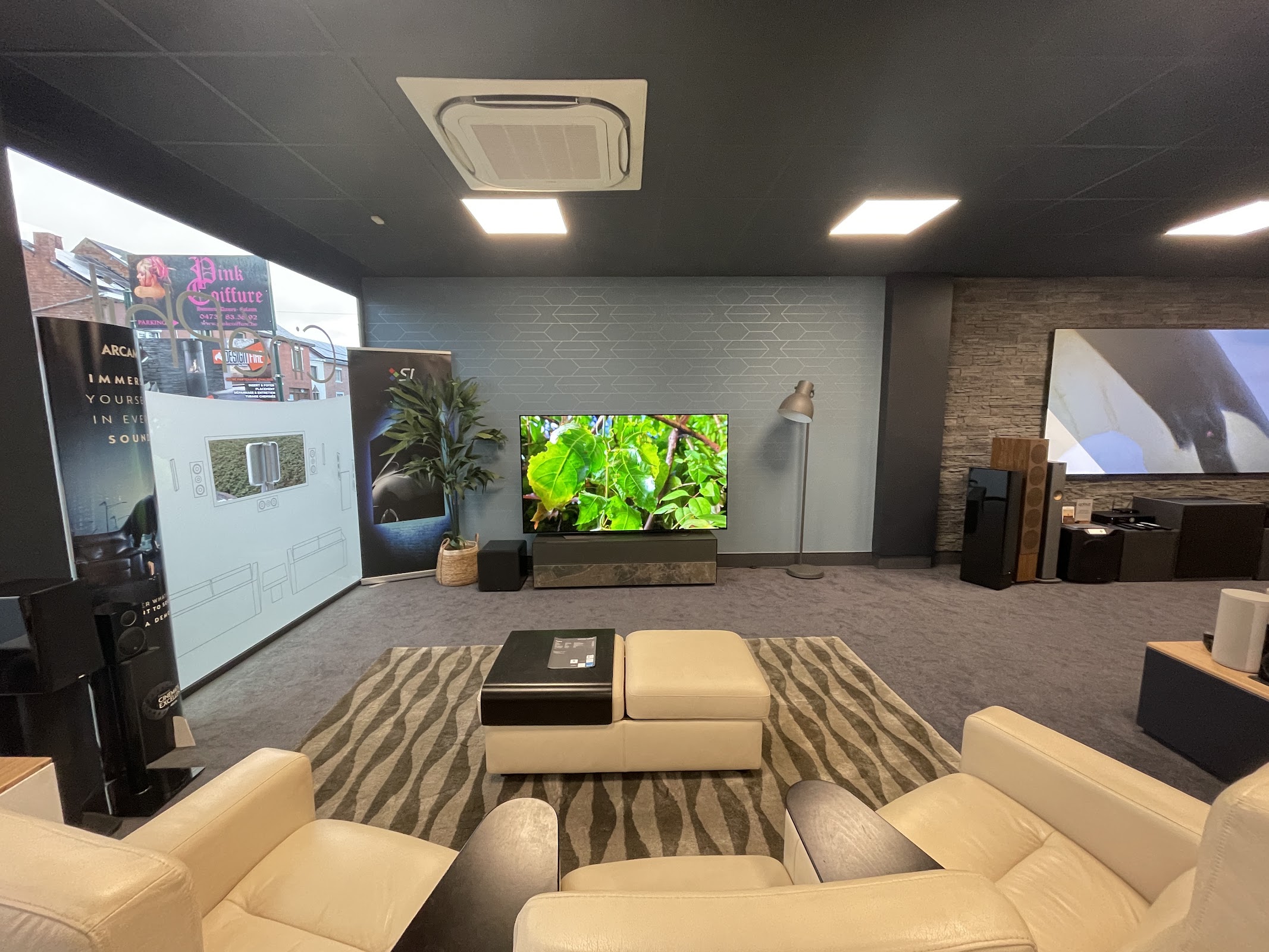 google:places/ChIJP-tsx2uZwUcRdBxBUlBM-dQ/photos/AaVGc3kYo-54xPTzsrv5tgB_eb8x4oG0czwc7UiVmod06rrnMNHD9xzO9jLpZG65bUkzbgFEvDxxsQIsCC7ROq8P56Zvd6gf3fhNDPlmD-bglIw2mPCB_8_RsvDG_ffUque6CCslXO1Xy99qWlN0mGL2NsnsFrkf400Qow2eDo-oHxKvZnVN9Bqx2IqfxYfgKtH1uYCt4D9dYC