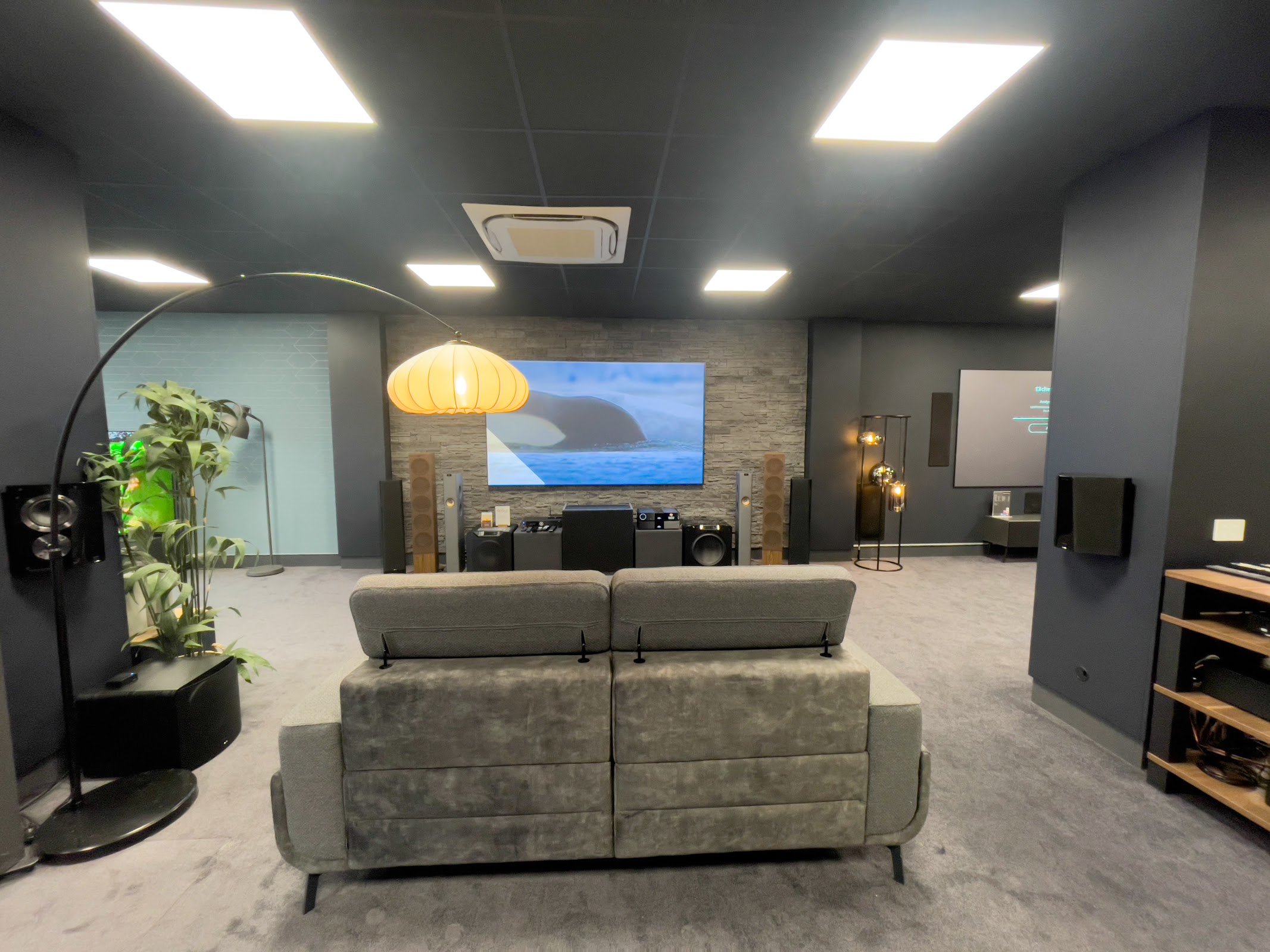 google:places/ChIJP-tsx2uZwUcRdBxBUlBM-dQ/photos/AaVGc3lLQWNsCrJJJDW8p-tGRq9Quxqoaj79cIzsCOrz3NPsG6mZBkZEG0a3ixN1UBiVoS9-7kpCVv2Cl1RMLsphhPiIbFvBn-R-KCu_rebyB2X0RwImHwTYv_ReFz30LPcskjaD89obYWv9KpeP633QeKPY61iWRAPAgDFXnlEtv9n6_inVvb8w7UQFExpTUJd-JDMUKABcFu