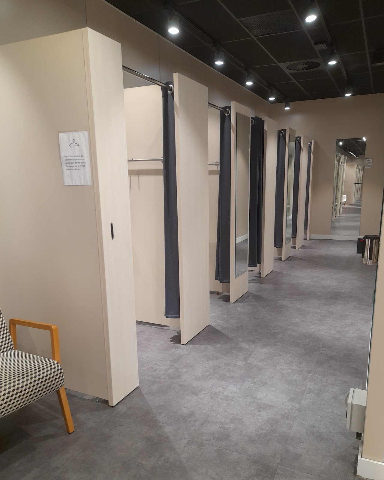 google:places/ChIJA-2-POSbwUcRe9c6JsSCt9w/photos/AaVGc3kb9L7C3pFxgS4z4vRT91J84Fjq0nOjWWk8-9LkolzSPm_jd9XQ_sReWofTuB-Bq5wfmDPwNpcfPhnh2-UZcWrwlripFbunfw2asRD9_EFS8Vfs7vudub4VuQCy7KwhnPlOh3stcbnlTTS0fLNow3vhXilQ0IEU7bu1UZjUoqBdJVMnpOmGkvvGy9OWSKGdu9HG9YZd5d
